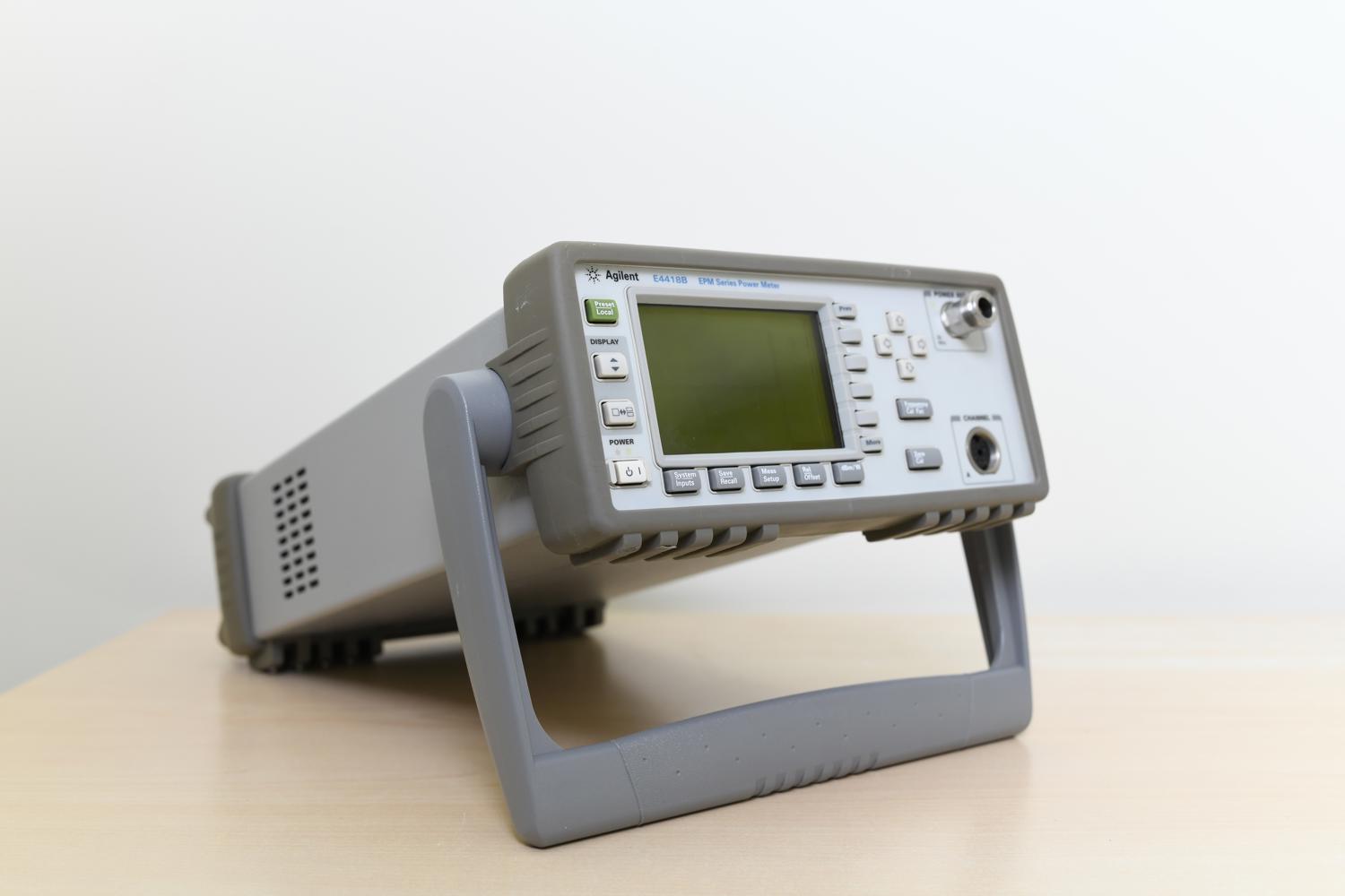 Измеритель мощности Agilent(Keysight) E4418B